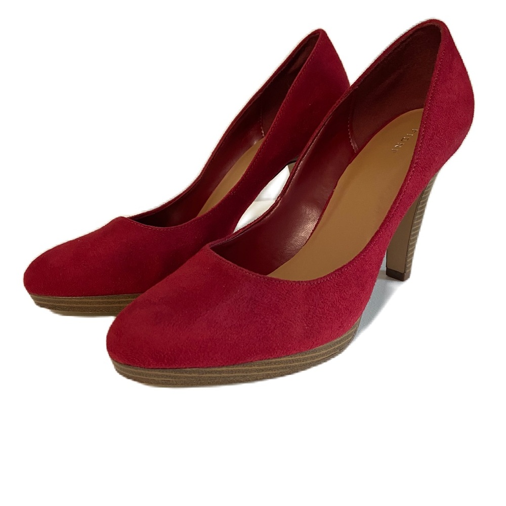 FIONI RED SUEDE PLATFORM HEELS